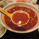 天然居 - 麻辣牛肉ハーラー麺のスープ（辛さ10）