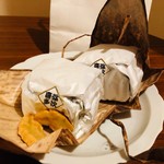 小松 弥助 - 「弥次喜多（やじきた）」