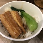 小星星麺 - ミニルーロー飯