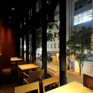 Yebisu Bar 神楽坂店 エビス バー 飯田橋 ビアバー ネット予約可 食べログ