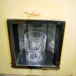 ニューカヤバ - ①コップを置いて