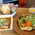 カフェ ルブラン - 2018年9月　ビストロ・ルブランチ（牛すじのビストロ煮込み）【ﾄﾞﾘﾝｸ･ﾃﾞｻﾞｰﾄ付きで1400円】