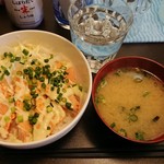 まごころ居酒屋 芝浦 - 炙りサーモン丼￥500-