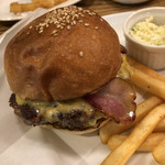 シェリーズバーガーカフェ - 