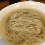 つけ麺 舞 - ダシ汁に浸かった麺