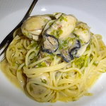 しげ老鮨 - 季節の牡蠣と生のりのパスタ