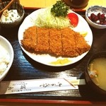 とんかつ・串揚げ 冨岳 - 富岳さんのランチ チキンかつ