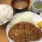とんかつ山家 上野店 - ♪ロースカツ定食(大)¥950