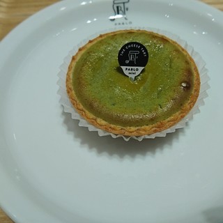 焼きたてチーズタルト専門店PABLO_1