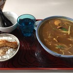 永楽庵 本店 - カレーそばとイカライス