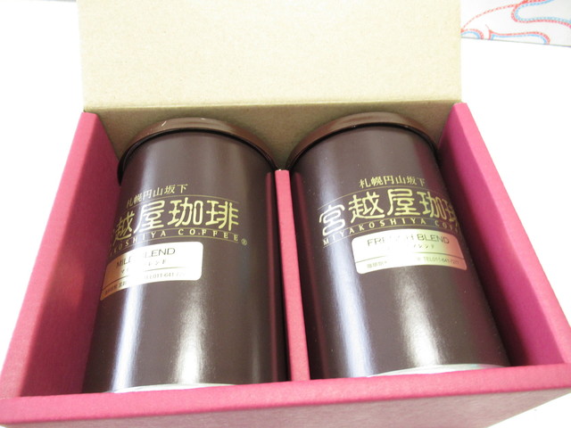 レギュラーコーヒー2缶詰め合わせ」。宮越屋珈琲は、1985年（昭和