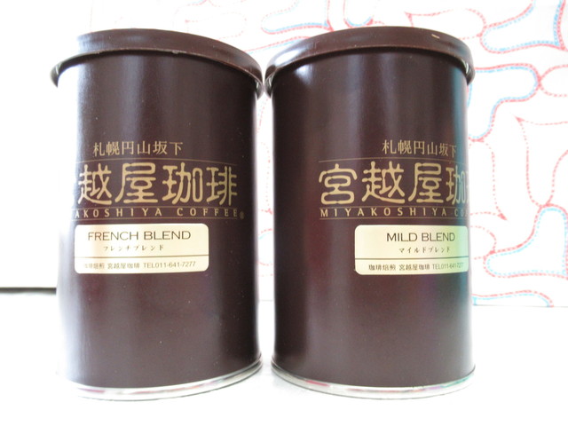 レギュラーコーヒー2缶詰め合わせ」。宮越屋珈琲は、1985年（昭和