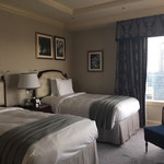 ザ・リッツ・カールトン大阪 - ふっかふかのベッドルーム