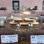 Deli's ケーキ＆コーヒー - こんなビスケットですら、たぶん弩級にデリシャス