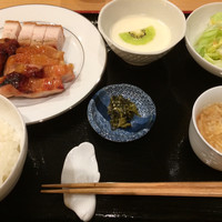 福全徳 香港名菜 - 「焼味飯セット」！
                    全て丁寧な作りで美味しいです。