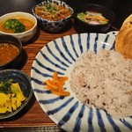 月と亀 - ・筑前インド定食 1150円