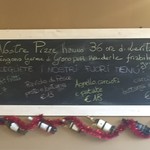 TERRA NOSTRA - 店内にも本日のメニューが  メニューに載ってないのもどうぞ！と書いてあります　