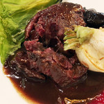 bistro Chic - 同席者のメイン鹿腕肉の赤ワイン煮込み('18.2月中旬)