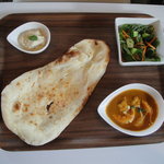 ミモザ - 料理写真:ランチのインドカレー＆ナン　絶品！
