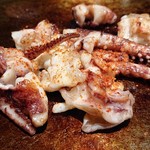 鶴橋 お好み焼・鉄板焼オモニ - イカゲソの塩焼き