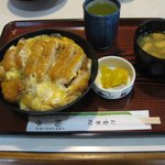 レストラン陶水 - カツ丼　700円