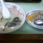 来々軒 - ラーメンと半炒飯セット