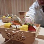 ぎをん 福志 - 木の芽酢、車海老キャビア詰め、銀杏、八幡巻き、鮎、鯖寿司、イクラの味噌漬け