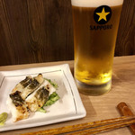 いっぱい呑み屋きまぐれ - ちょい呑みセット@1000円   生ビール1杯＋一品料理2品！今日はアナゴの白焼きとアゴの蒲鉾・甘エビ！