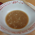 ラーメン二郎 - とはいえパンチ力半端ないのでこの辺りでごちそうさま