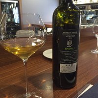 リストランテ ハナタニ - グラス白(香りが非常に良い)