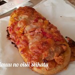 メゾンカイザー - ソーセージのピザパン