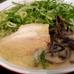 宮本商店 - 博多ネギラーメン850円！