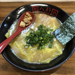 Ramen Hakke - 豚骨ラーメン(ワンタン)