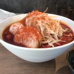 小烏丸 - 辛いJラーメン 肉増し 
大盛り
美味しい生卵