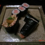 すし処 睦月 - ブレましたが・・・カワハギの肝の軍艦とネギトロ巻き
