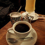 さぼうる - ブレンドコーヒー＆ミルクセーキ