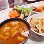 ディナ ギャン ドス - チキンカレー スープ的