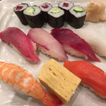 Sushi Udagawa - ランチのにぎり1100円