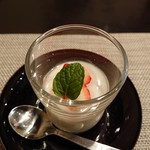 禅紫 - 杏仁豆腐