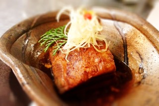 h Sakanaya Kuyasuke - じっくり煮込んだ豚の角煮