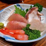 よし半 - 刺身盛り合わせ