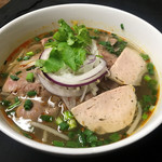 ピリ辛のフォー　Bun bo Hue