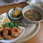 Mom Mon - スープランチ