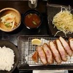 とんかつ小ばやし - 『島根県産　奥出雲ポークＬ260gロースかつ定食(税込み2480円)』