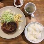 いちまる食堂 - 一〇ハンバーグ定食