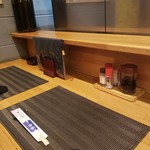 酒房かざ車 - カウンター