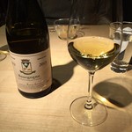 TTOAHISU - 白ワインをボトルで、ブルゴーニュの白です