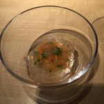 TTOAHISU - ヒラメのトマトジュレ掛け