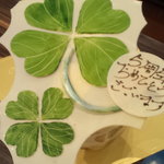 レ・グーテ - レグーテさん特製のイルクアドロフォーリオさんへ贈ったケーキ
