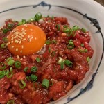 牛刺しと焼肉 仔虎 - ユッケ丼♫2018/12